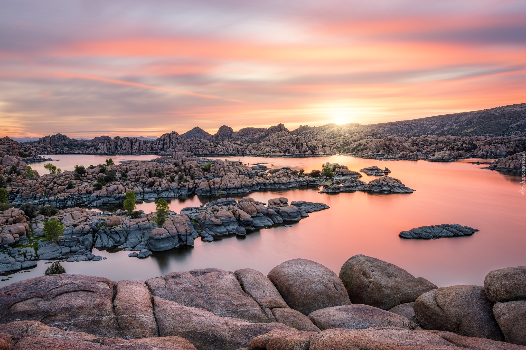 Jezioro, Watson Lake, Chmury, Skały, Kamienie, Zachód słońca, Arizona, Stany Zjednoczone