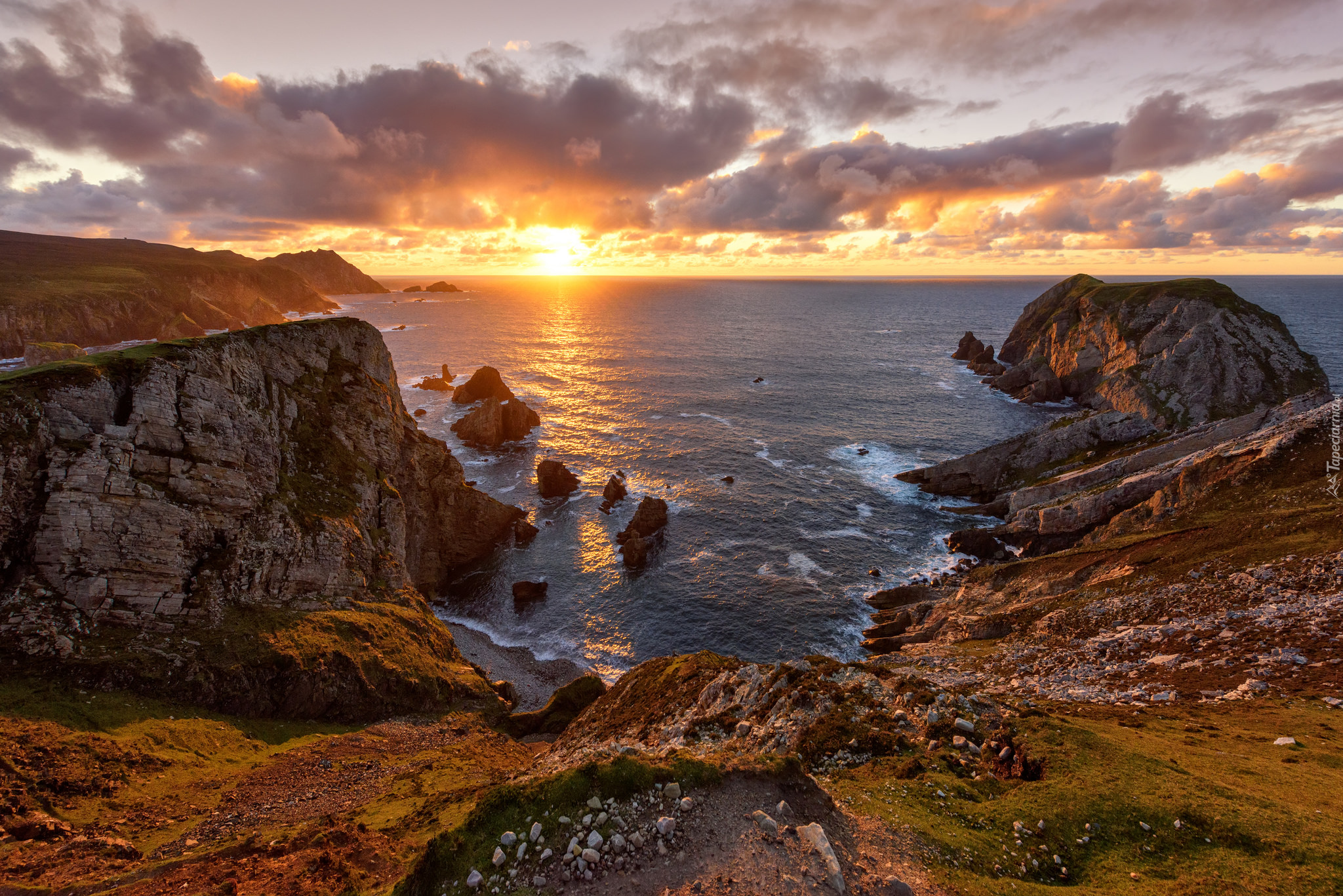 Zatoka Donegal, Hrabstwo Donegal, Irlandia, Wybrzeże, Morze, Skały, Zachód słońca, Chmury
