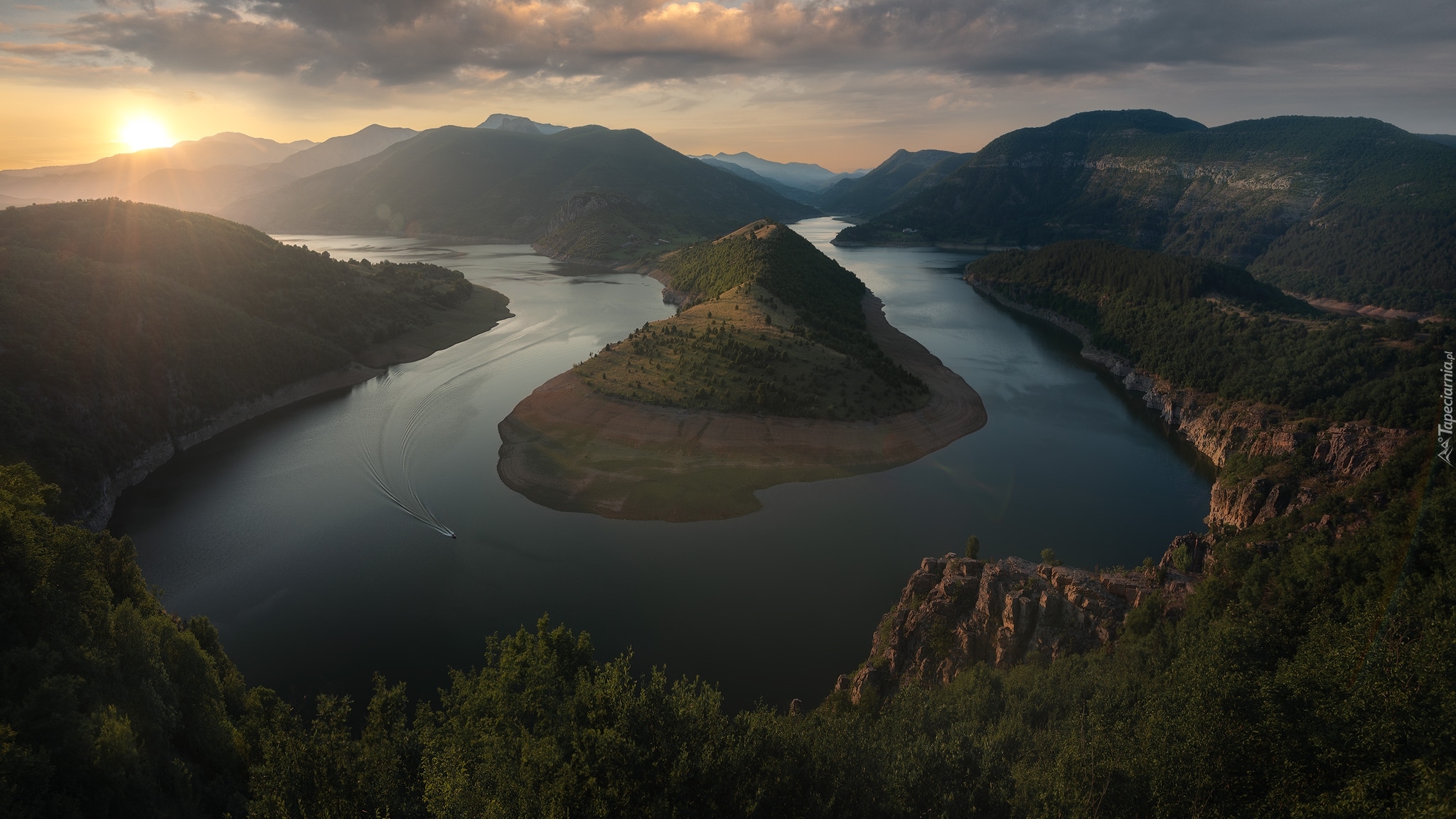 Rzeka Arda, Bułgaria, Zakole, Meander, Góry Rodopy, Skały, Słońce