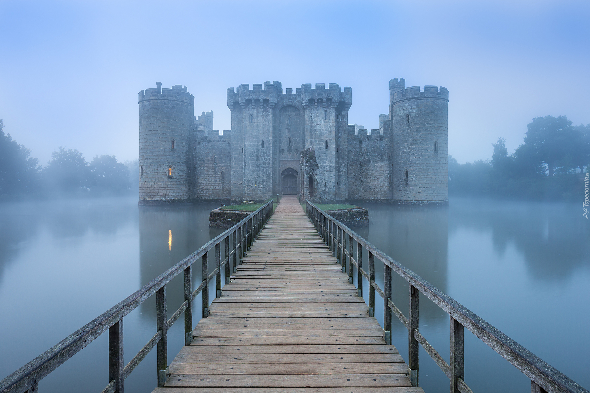 Zamek Bodiam, Bodiam Castle, Drewniany, Most, Fosa, Wieś Robertsbridge, Anglia