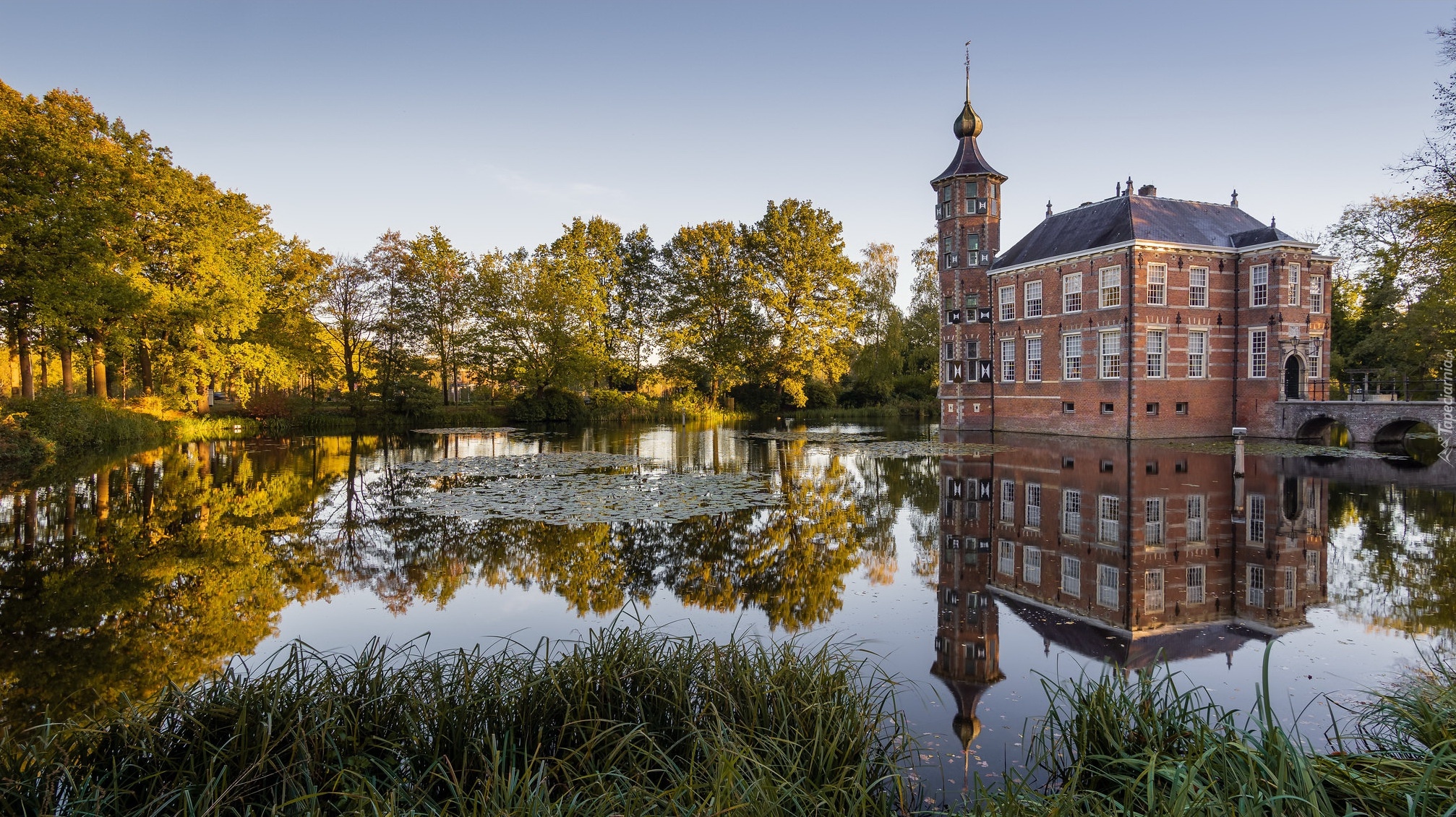 Zamek Bouvigne, Staw, Drzewa, Breda, Holandia