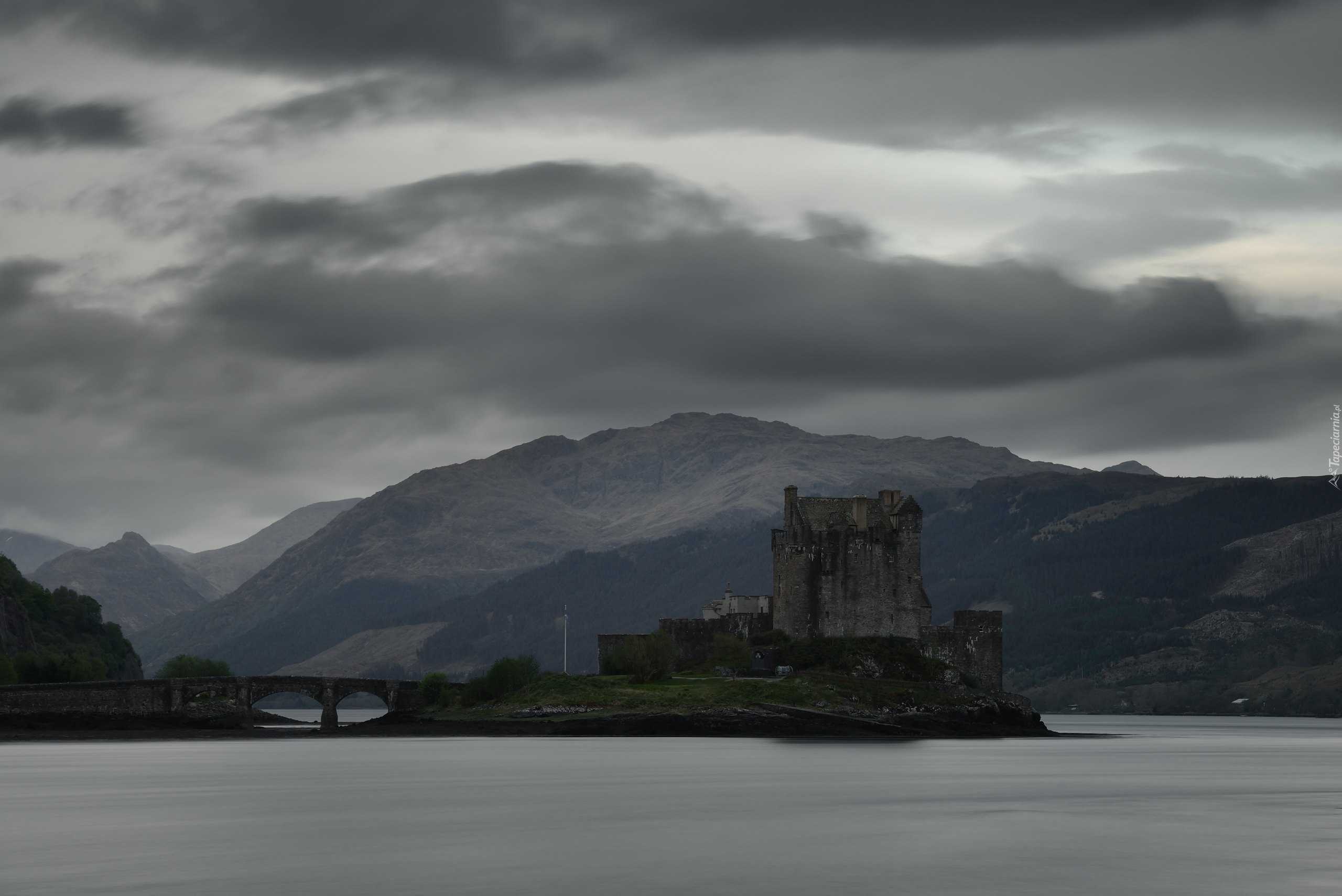 Zamek Eilean Donan Castle, Most, Wzgórza, Jezioro Loch Duich, Szkocja