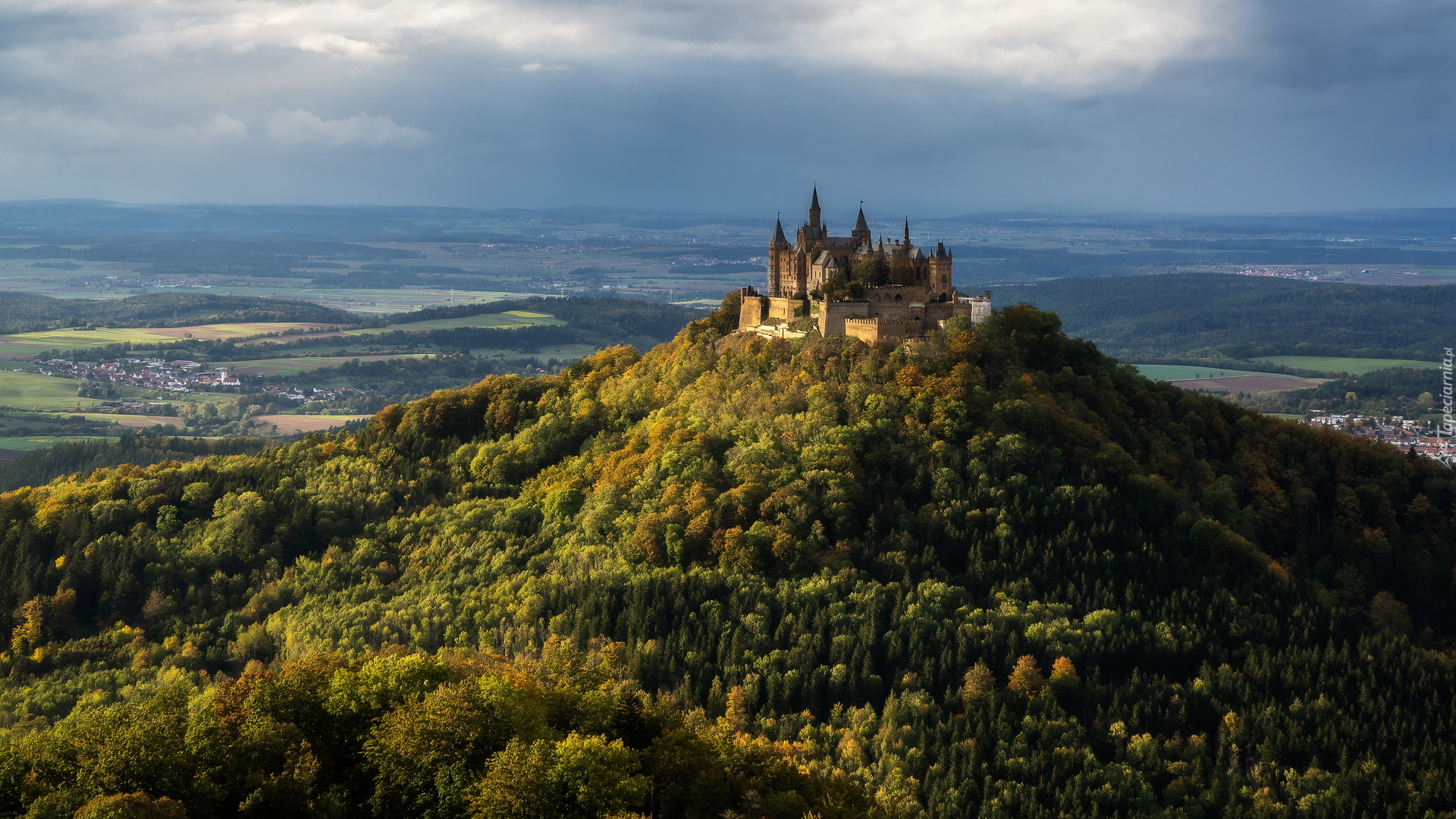 Góra Hohenzollern, Zamek Hohenzollern, Drzewa, Lasy, Wzgórza, Badenia-Wirtembergia, Niemcy