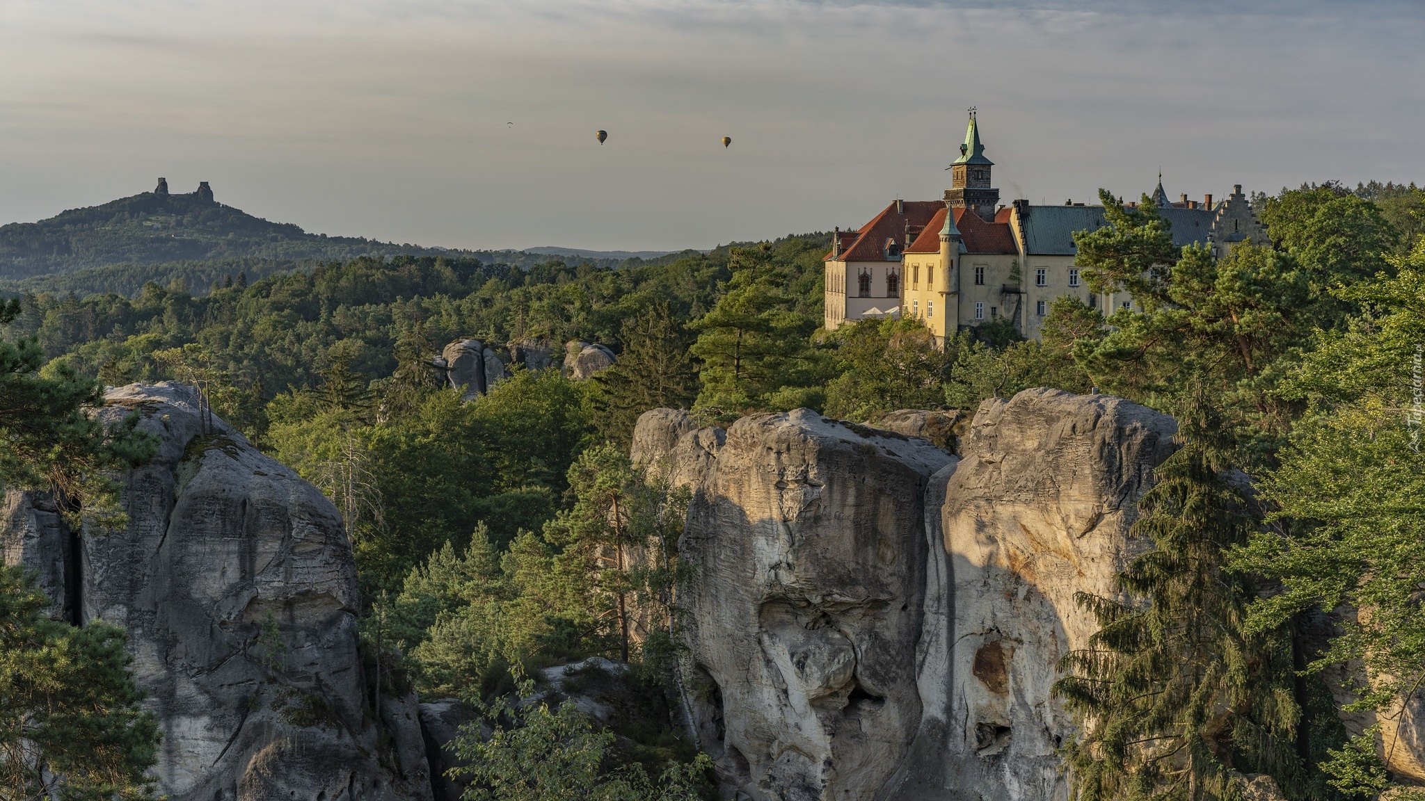 Formacje skalne, Skały, Skalne Miasto, Drzewa, Zamek Hruba Skala, Czeski Raj, Góry Stołowe, Czechy