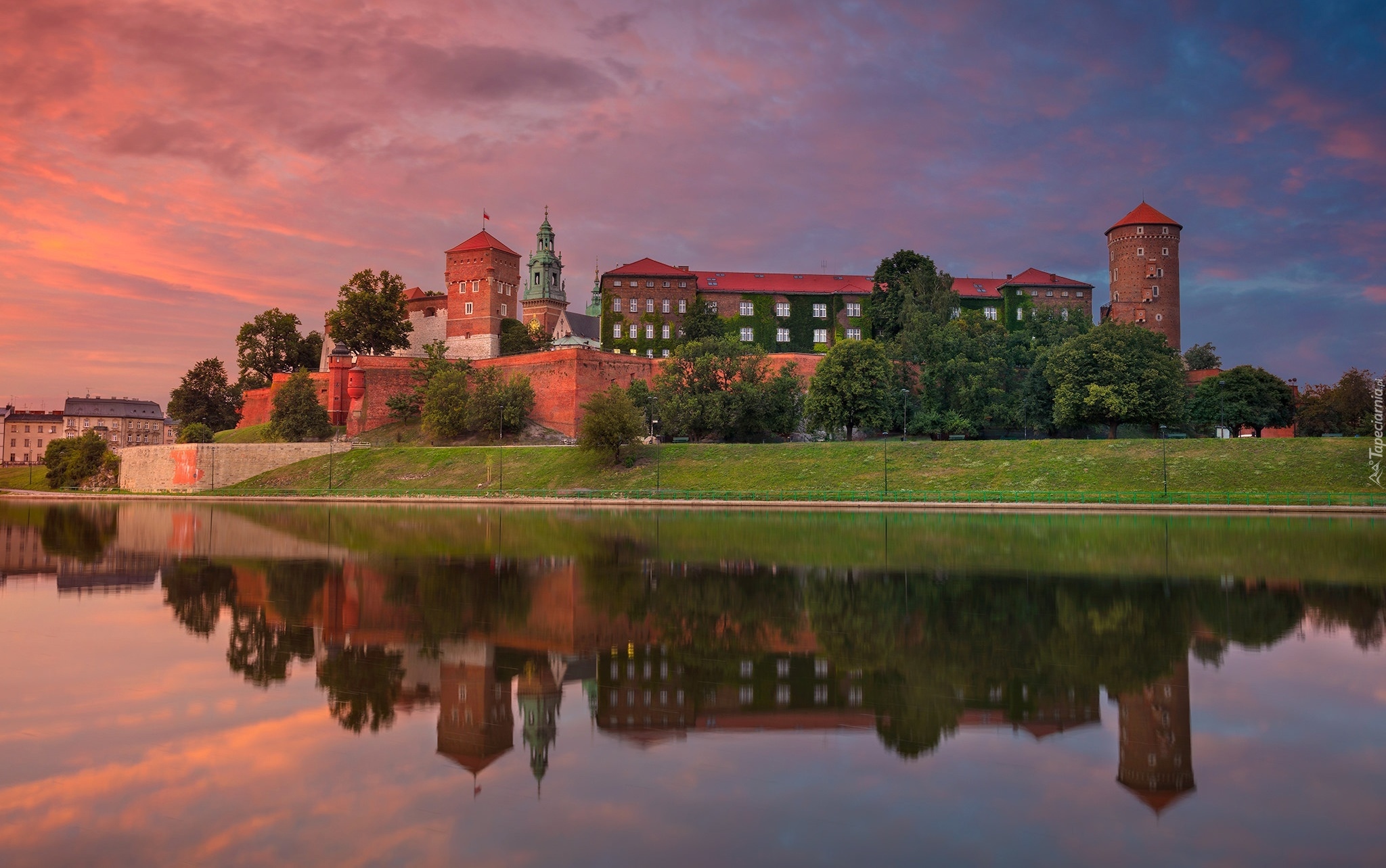 Polska, Kraków, Zamek Królewski na Wawelu, Wawel, Rzeka Wisła, Odbicie