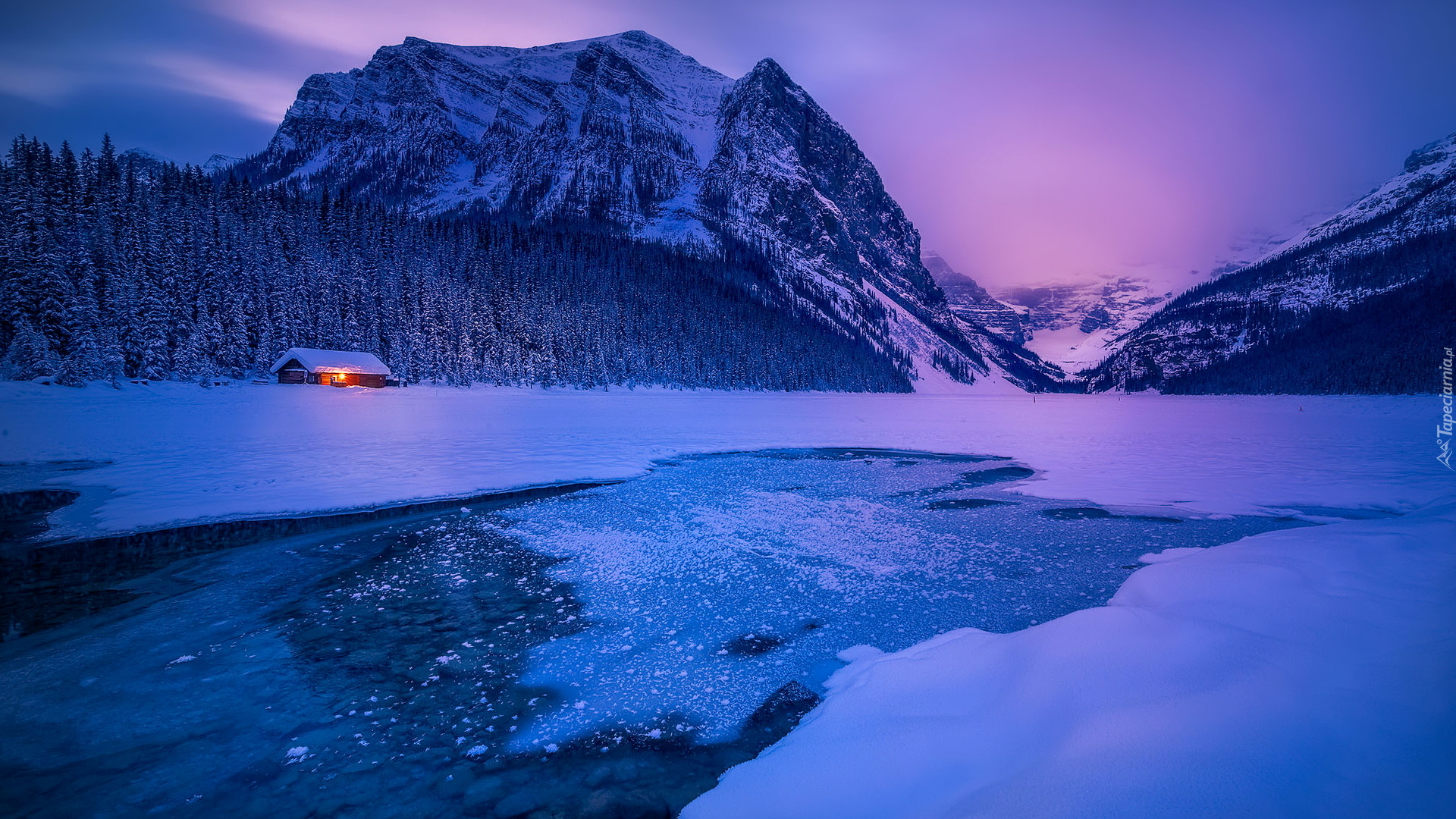 Park Narodowy Banff, Zima, Jezioro Lake Louise, Domek, Lasy, Góry, Alberta, Kanada