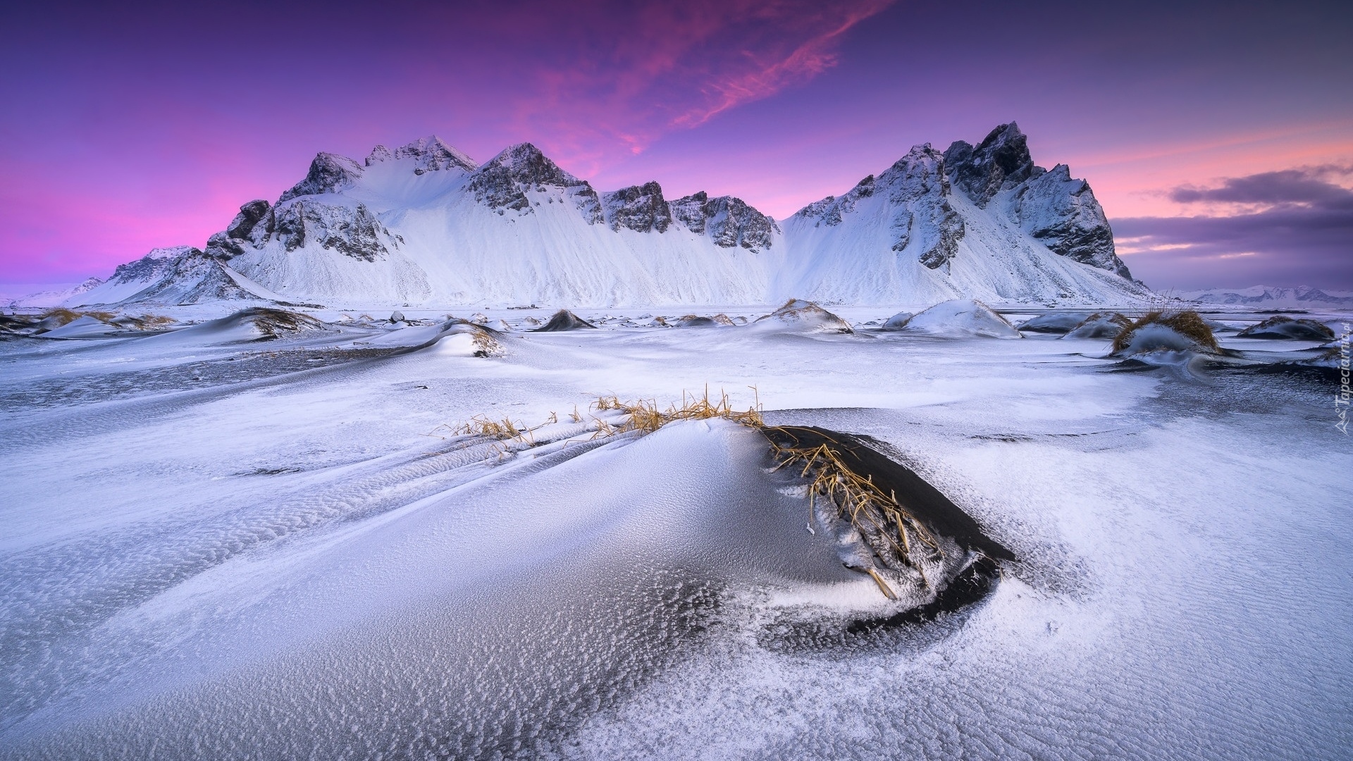 Islandia, Hofn, Góry, Góra Vestrahorn, Ośnieżona, Plaża Stokksnes, Zima