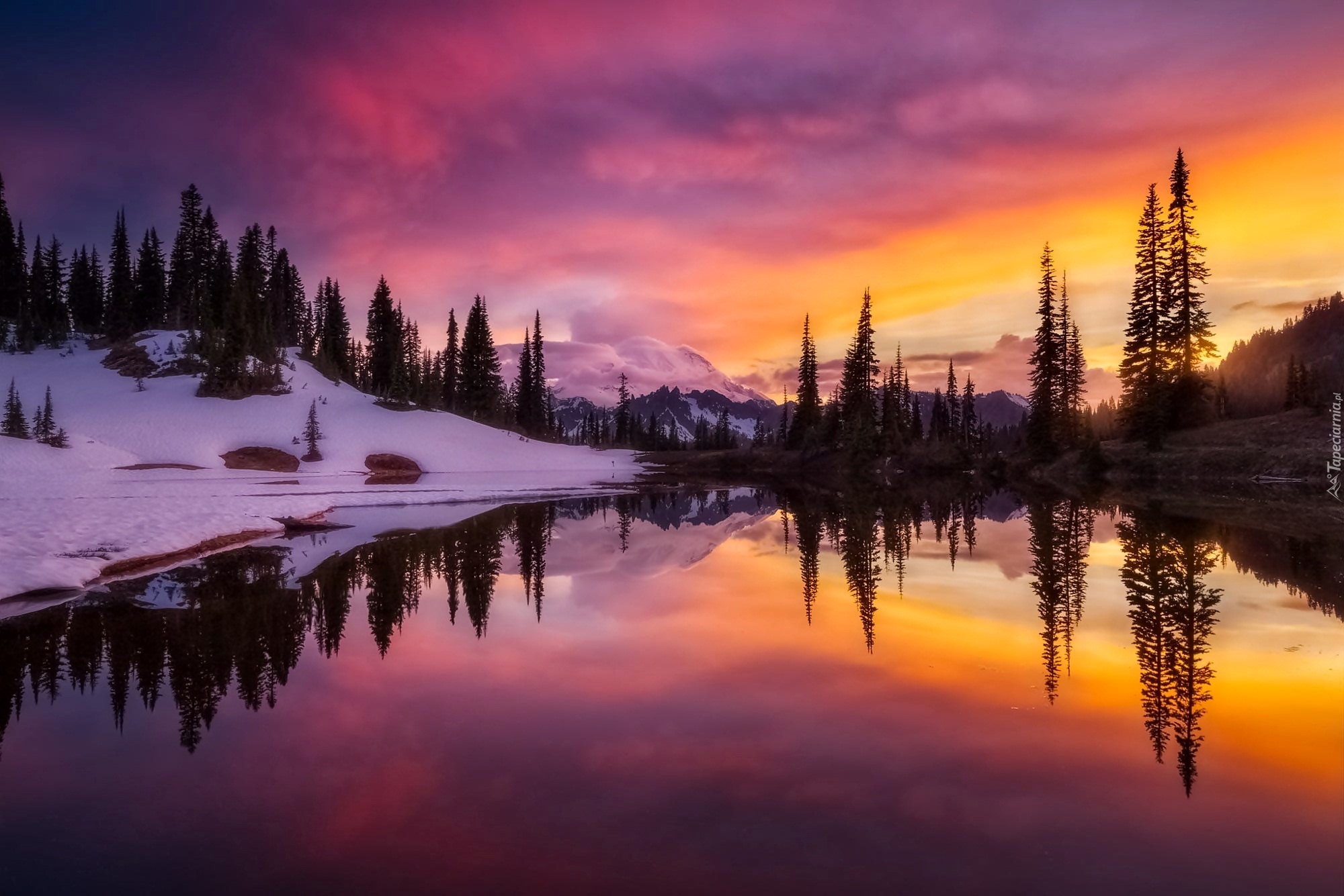 Stany Zjednoczone, Stan Waszyngton, Park Narodowy Mount Rainier, Jezioro, Zachód Słońca, Góry, Zima, Drzewa