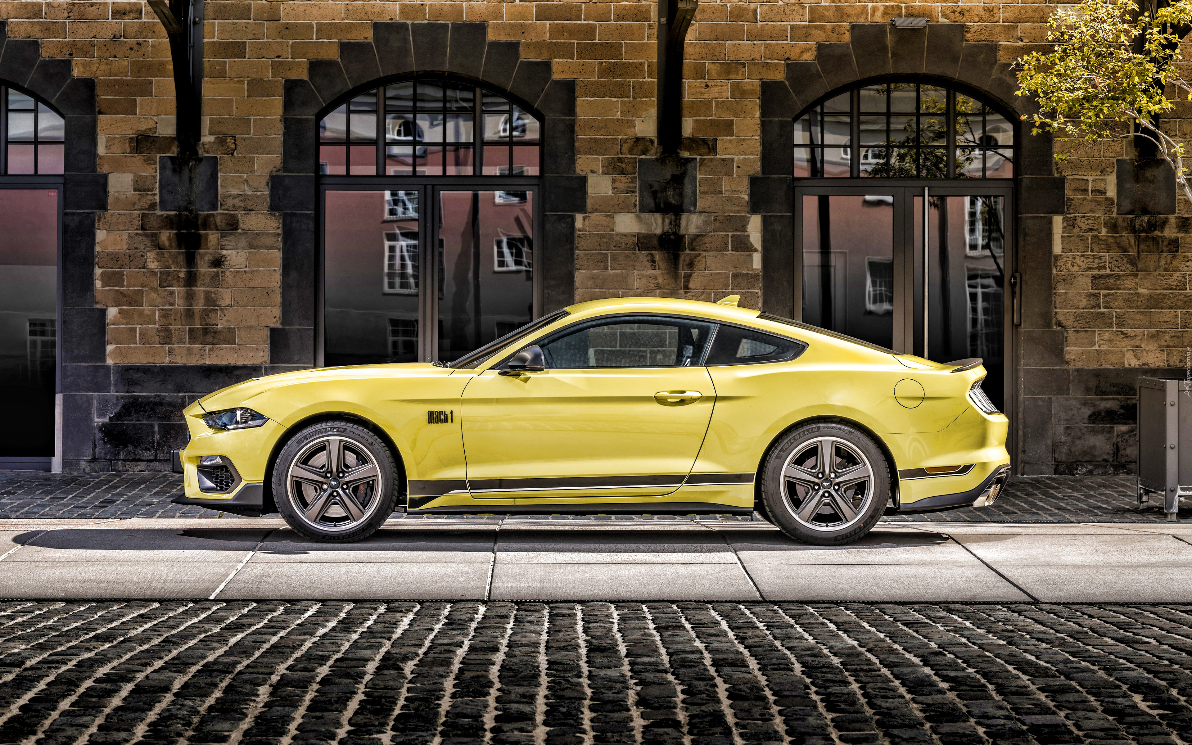 Żółty, Ford Mustang Mach 1, 2021