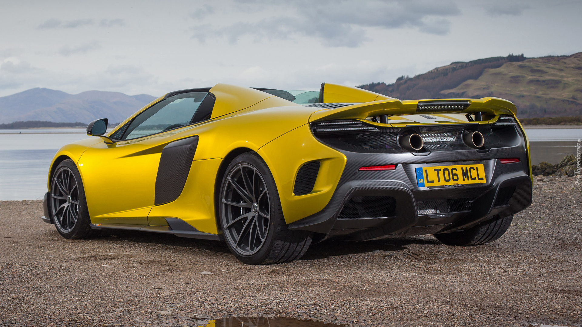 Żółty, McLaren 675LT Spider