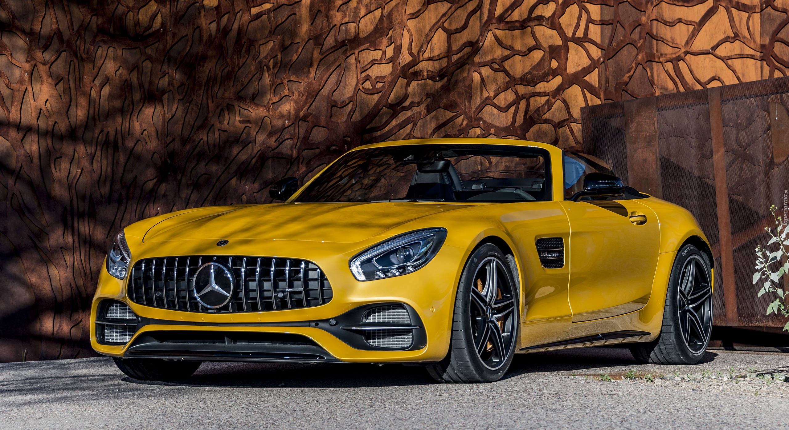 Żółty, Mercedes-AMG GT Roadster, 2018, Ściana