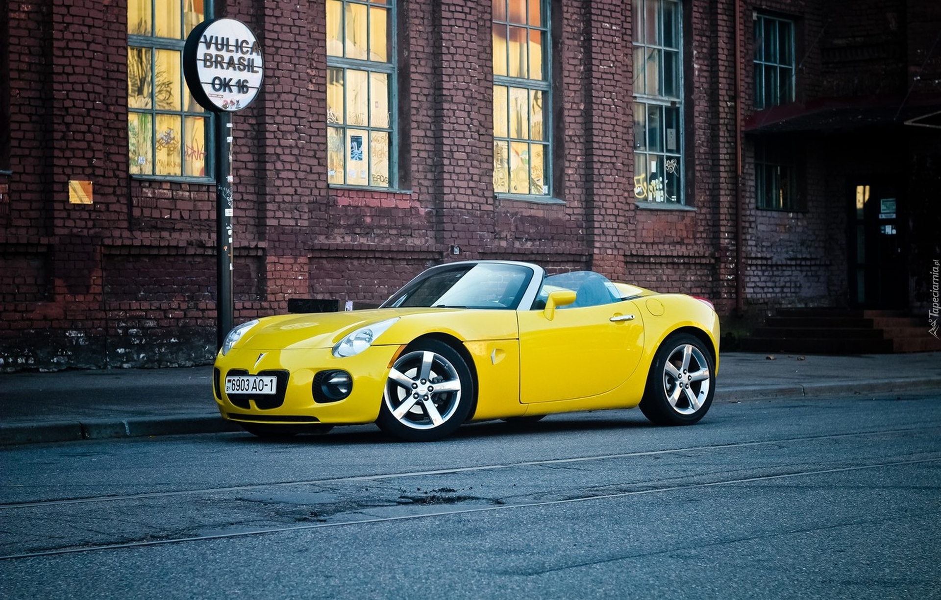 Żółty, Pontiac Solstice