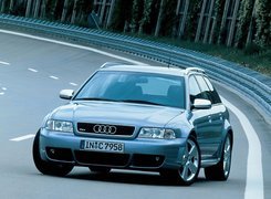 Audi, RS4