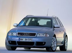 Przód, Audi RS4