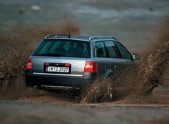 Audi Allroad, Błoto