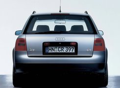 Audi A6, Avant, Tył