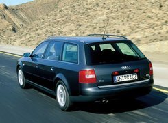 Audi A6, Avant, Ulica