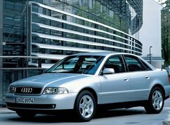 Audi A4, B5