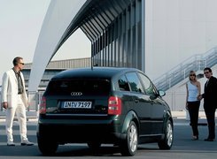 Zielone, Audi A2, Tył