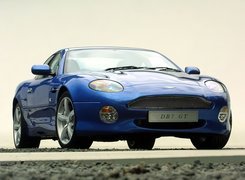 Niebieski, Aston Martin DB7