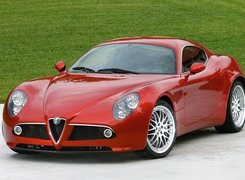 Czerwona, Alfa Romeo 8C