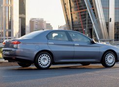 Alfa Romeo 166