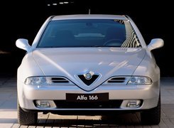 Alfa Romeo 166