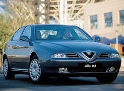 Alfa Romeo 166