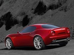 Alfa Romeo 8C