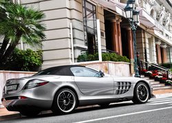 Mercedes SLR