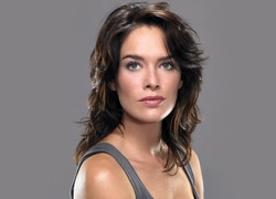 Lena Headey, Brunetka, Szary, Top