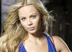 Laura Vandervoort, Blond, Włosy