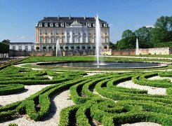 Augusturburg, Zamek, Fontanna, Zieleń