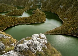 Rzeka, Skały