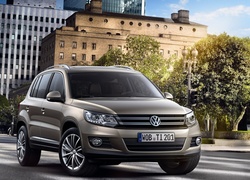 Ulica, Domy, Volkswagen Tiguan