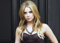 Urocza, Ashley Benson