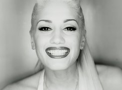 Gwen Stefani, Uśmiech