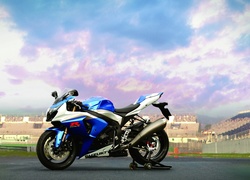 Plac, Niebo, Suzuki GSX R 1000