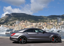 Szary, Mercedes, CLS63