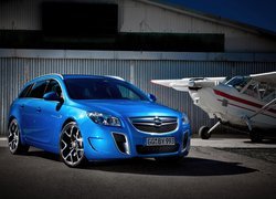 Opel Insignia Opc, Samolot