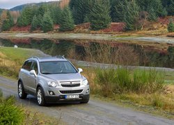 Opel Antara, Droga, Las