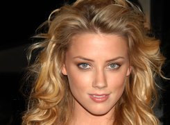 Amber Heard, Blondynka, Głowa