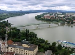 Most, Maria Valeria, Dunaj, Węgry