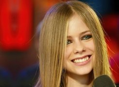 Avril Lavigne, Buzia