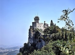 San Marino, Zamek, Ruiny, Skały, Akacje