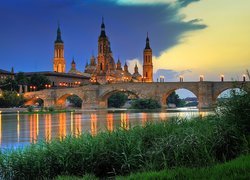 Bazylika Del Pilar, Most, Rzeka, Zieleń, Saragossa, Hiszpania