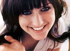 Ashlee Simpson, Uśmiech