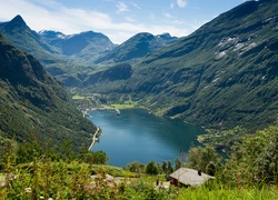 Góry, Fiord Geiranger, Norwegia