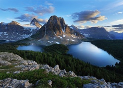 Kanada, Prowincja Kolumbia Brytyjska, Park prowincjonalny Mount Assiniboine, Góry Mount Assiniboine, Jeziora
