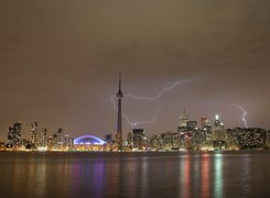 CN Tower, Ontario, Błyskawica, Noc